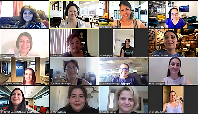 peer mentors group 500x230 edit